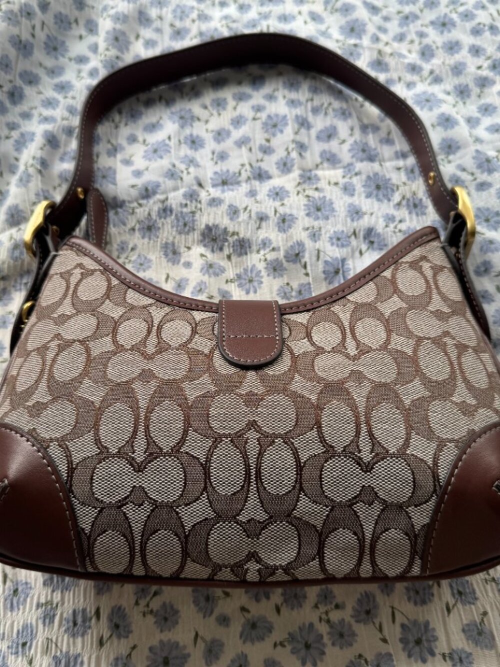 Coach Hamptons Signature Hobo Shoulder Bag - Picture 7 of 10